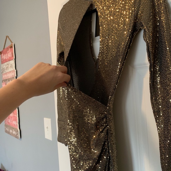 *GOLD* Fashion Nova Sequin Dress ✨ - Picture 3 of 8